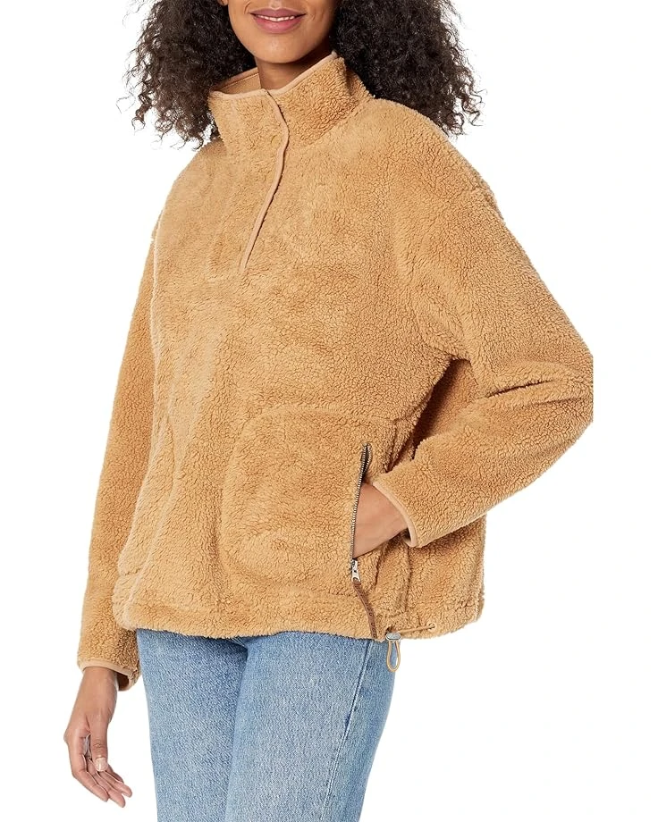 UGG Atwell Sherpa 1/2 Snap 1 UGG Atwell Sherpa 1/2 Snap